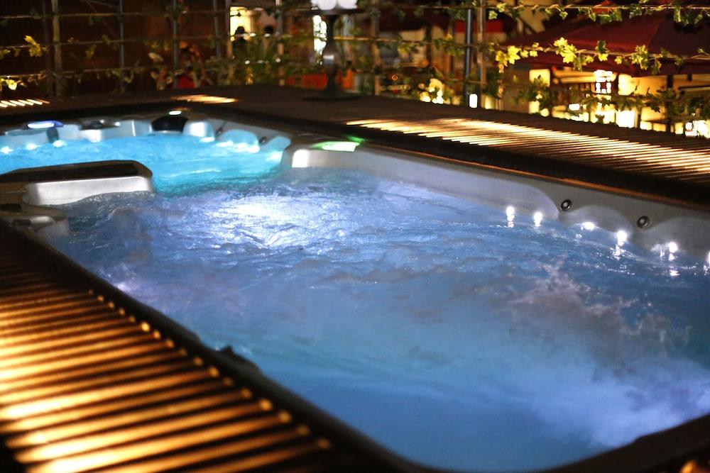 Golden Tulip Saltlake Kolkata Bagian luar foto